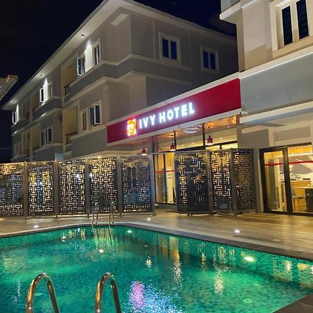 Ivy Hotel Emerald Ikeja Luaran gambar