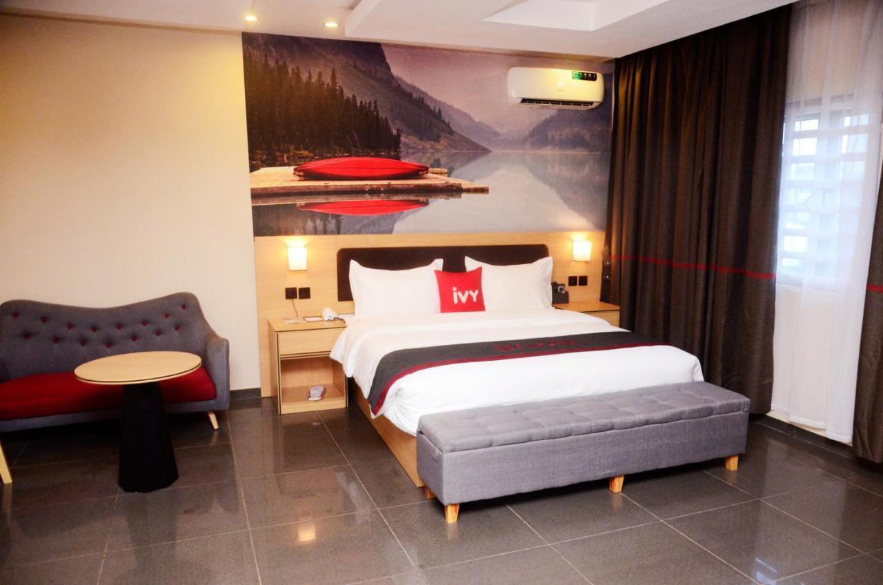 Ivy Hotel Emerald Ikeja Luaran gambar