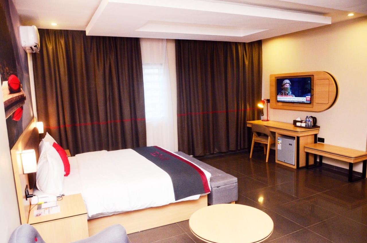 Ivy Hotel Emerald Ikeja Luaran gambar
