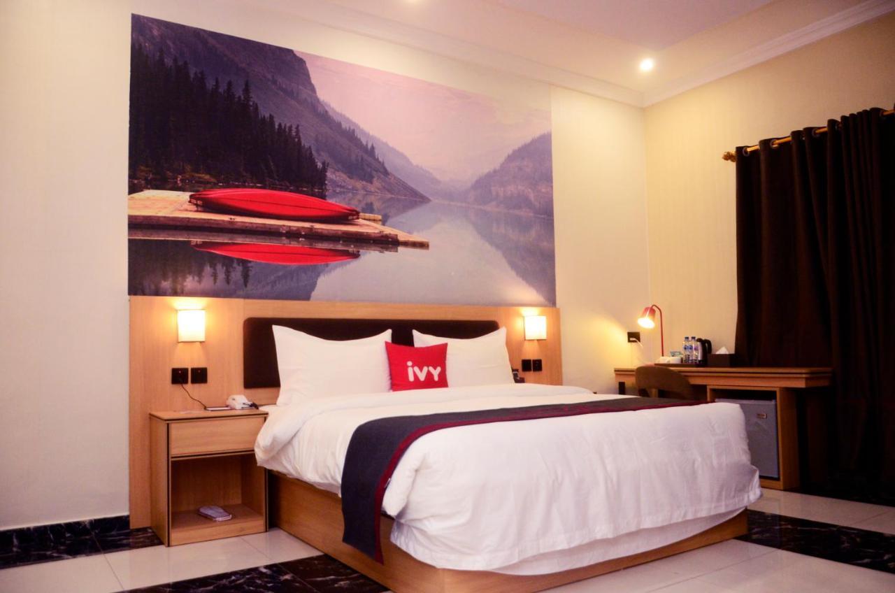 Ivy Hotel Emerald Ikeja Luaran gambar