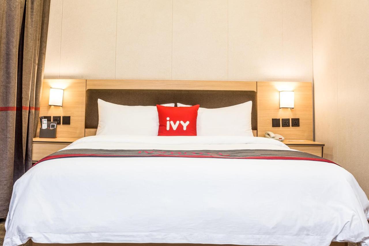 Ivy Hotel Emerald Ikeja Luaran gambar