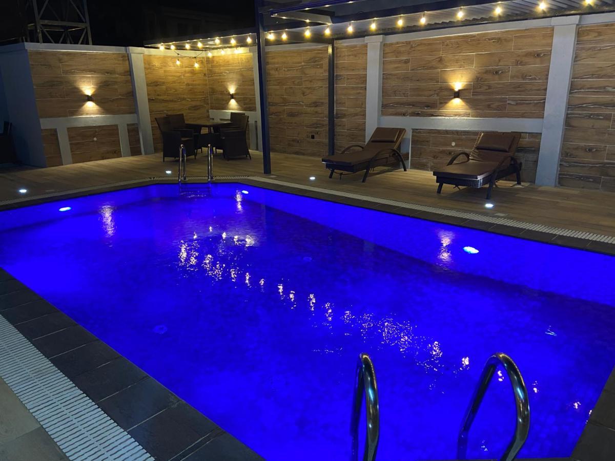 Ivy Hotel Emerald Ikeja Luaran gambar